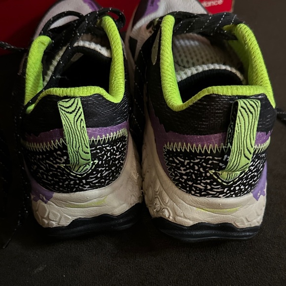 New Balance Women's Fresh Foam X Hierro V7 GTX Trail Running Shoe 6.5 D - Picture 5 of 5